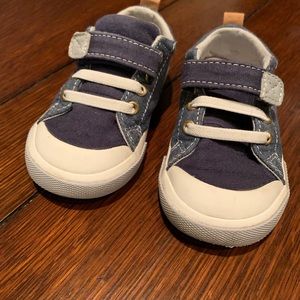 Toddler boys See Kai Run sneakers size 6
